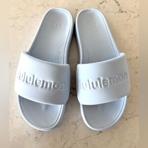 Lululemon Women's Restfeel Slide New Without Box Size 8 Windmill Periwinkle